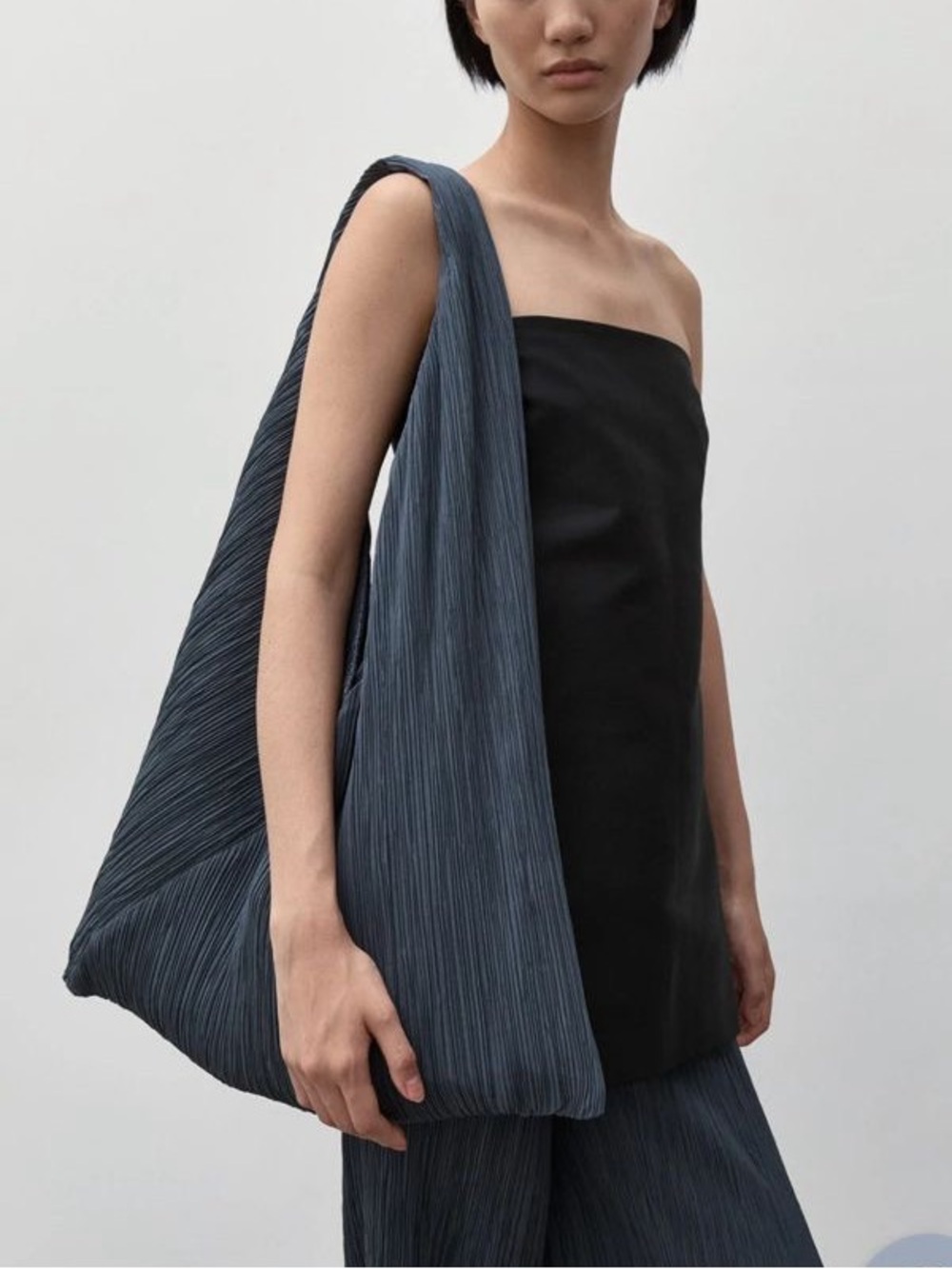 Minimalist Pleated Oversized Shoulder Bag